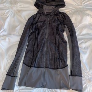 Lululemon herringbone long hooded jacket size 4